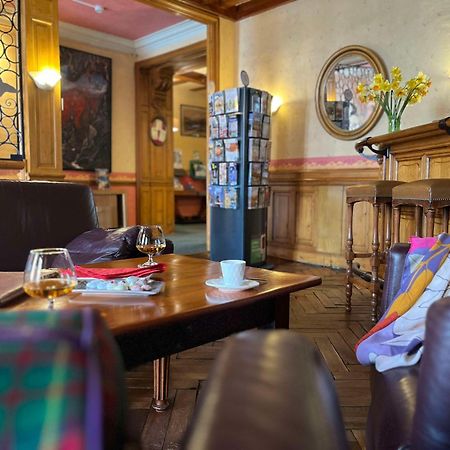 Brit Hotel Du Dauphin Л'Эгль Экстерьер фото