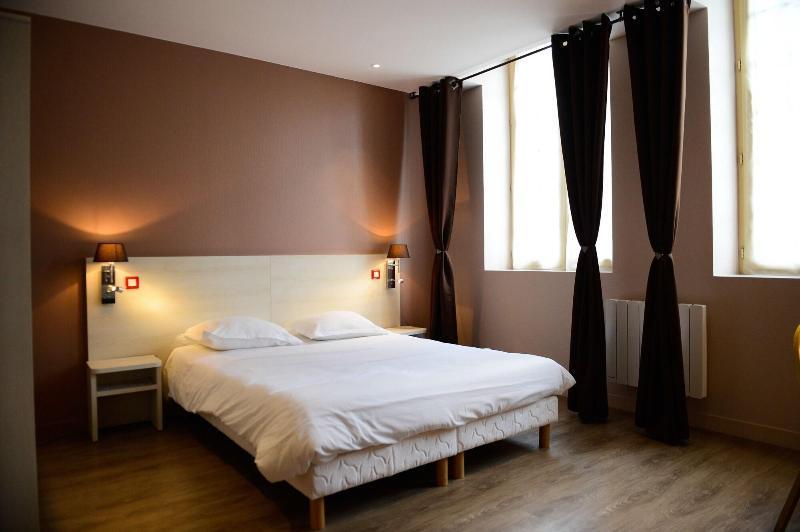 Brit Hotel Du Dauphin Л'Эгль Экстерьер фото